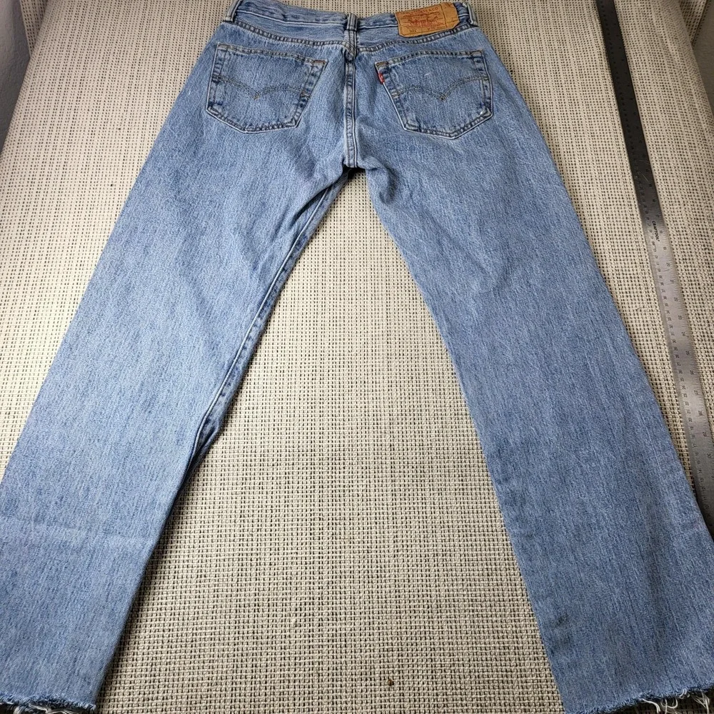 Levis 501 Jeans Mens 31x29 Light Wash Blue Button Fly Straight Leg Denim Pants